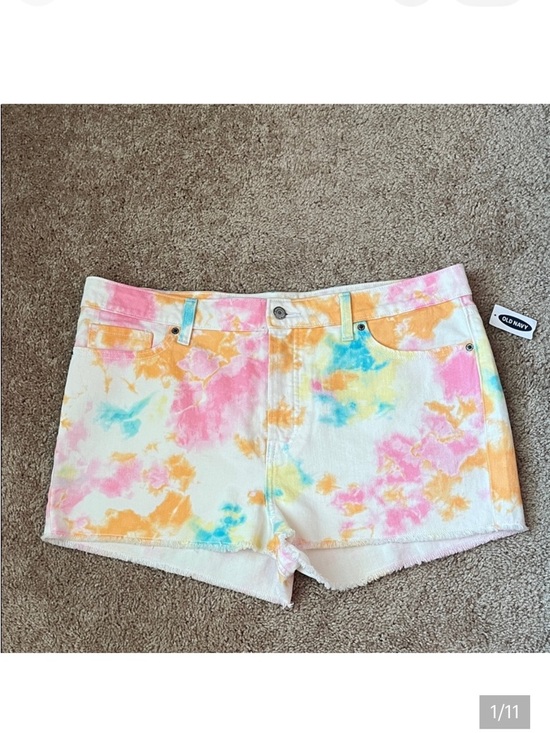 Old Navy Pants - NWT Old Navy Tye Dye Button Fly Shorts